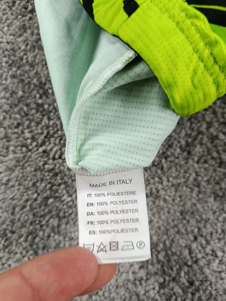 Used GFNY maillot velo homme taille s -22 6158 cyclisme route respirant Grand ballon bike — image 6 of 8