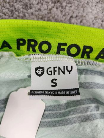 Used GFNY maillot velo homme taille s -22 6158 cyclisme route respirant Grand ballon bike — image 5 of 8