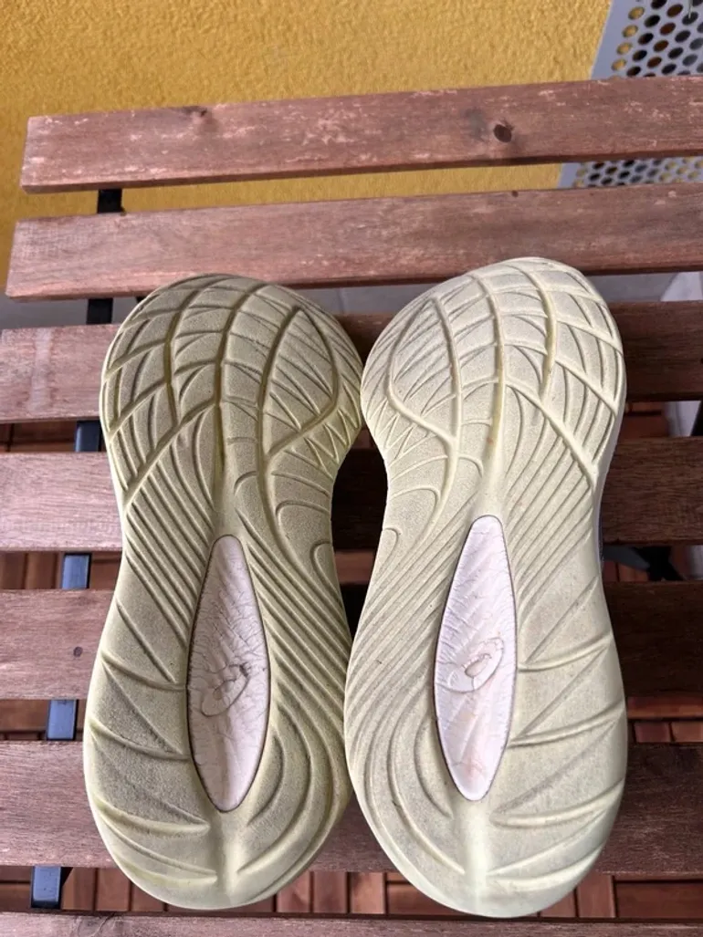 Used Asics Gel Cumulus 27 bike — image 4 of 4