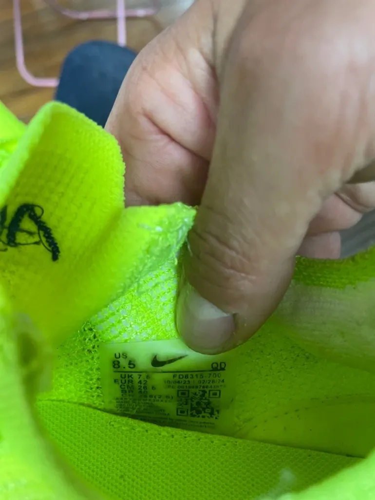 Used Nike Zoom Alphafly Next% 3 bike — image 8 of 9