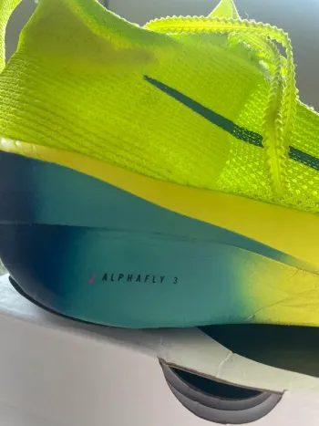Used Nike Zoom Alphafly Next% 3 bike — image 4 of 9