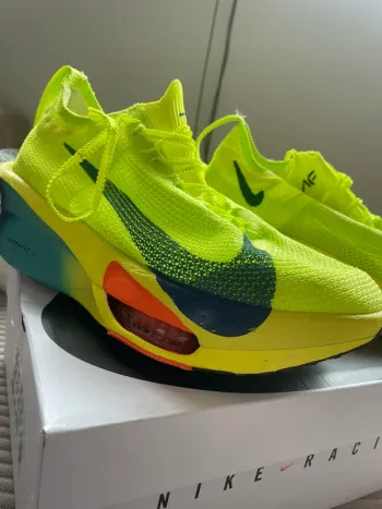 Used Nike Zoom Alphafly Next% 3 bike — image 2 of 9