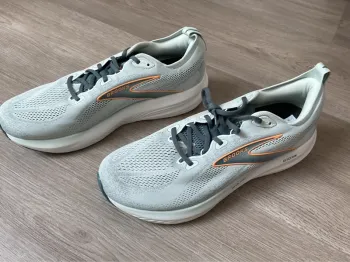 Used Brooks Glycerin 22 bike — image 3 of 6
