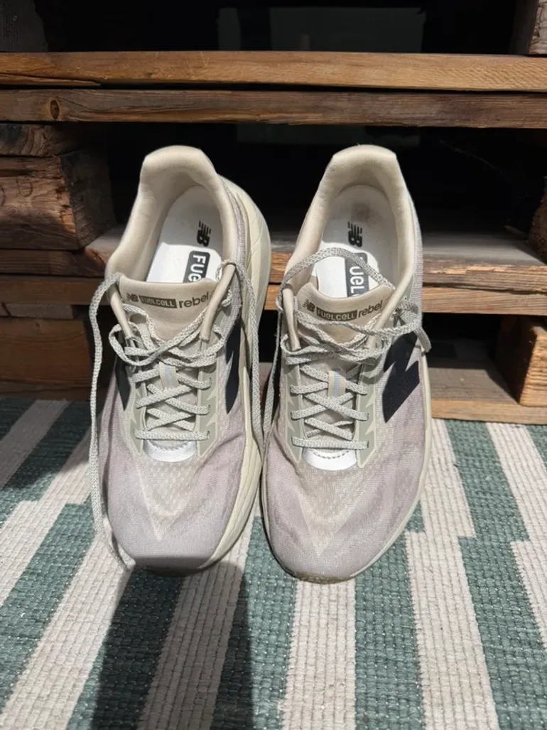 Used New Balance FuelCell Rebel v5 bike — image 1 of 5