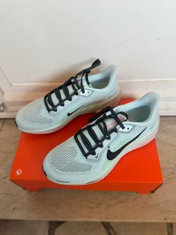 Used Nike Pegasus Air Zoom bike — image 2 of 10