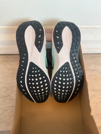Used Nike Pegasus Air Zoom bike — image 8 of 10