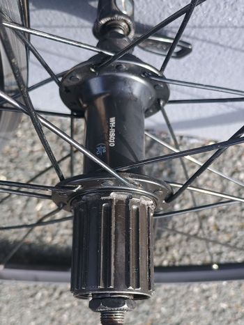 Used Shimano RS010 622x15c QR bike — image 3 of 5