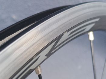Used Shimano RS010 622x15c QR bike — image 4 of 5