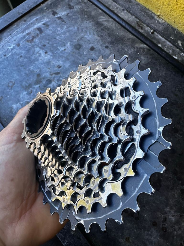 Used Sram Force AXS 12v 33-10 Cassette 2025 bike — image 4 of 5