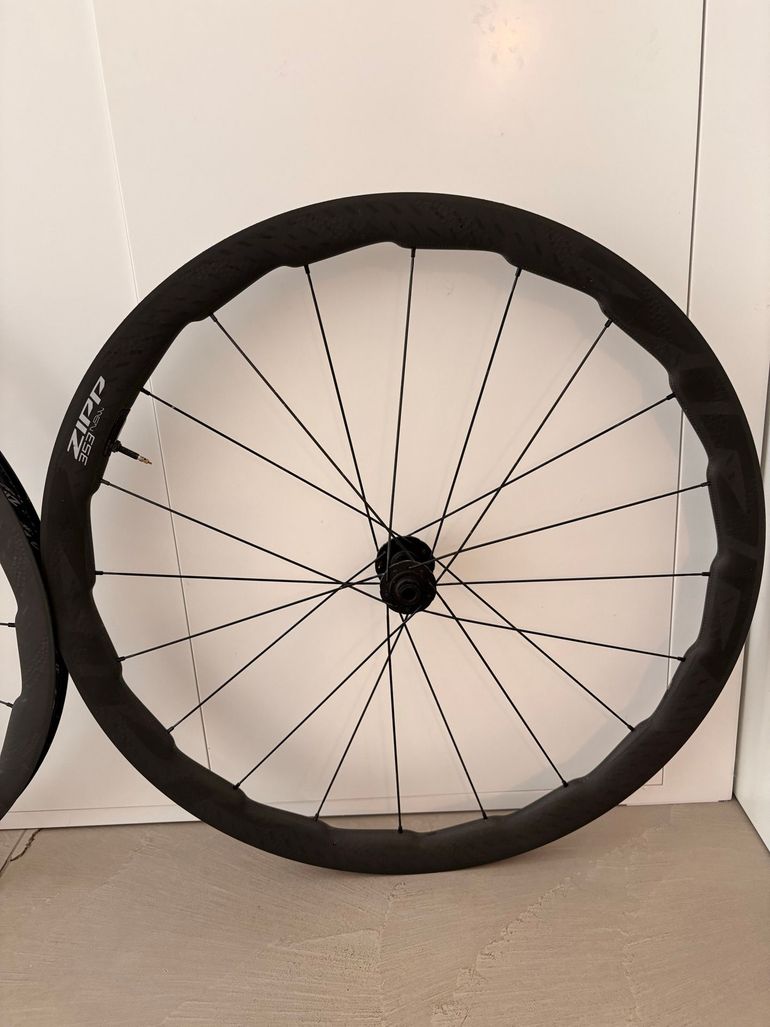 Used Zipp Laufradsatz 28" 353 NSW Carbon Tubeless Center Lock 12x100 mm 12x142 2026 bike — image 6 of 6