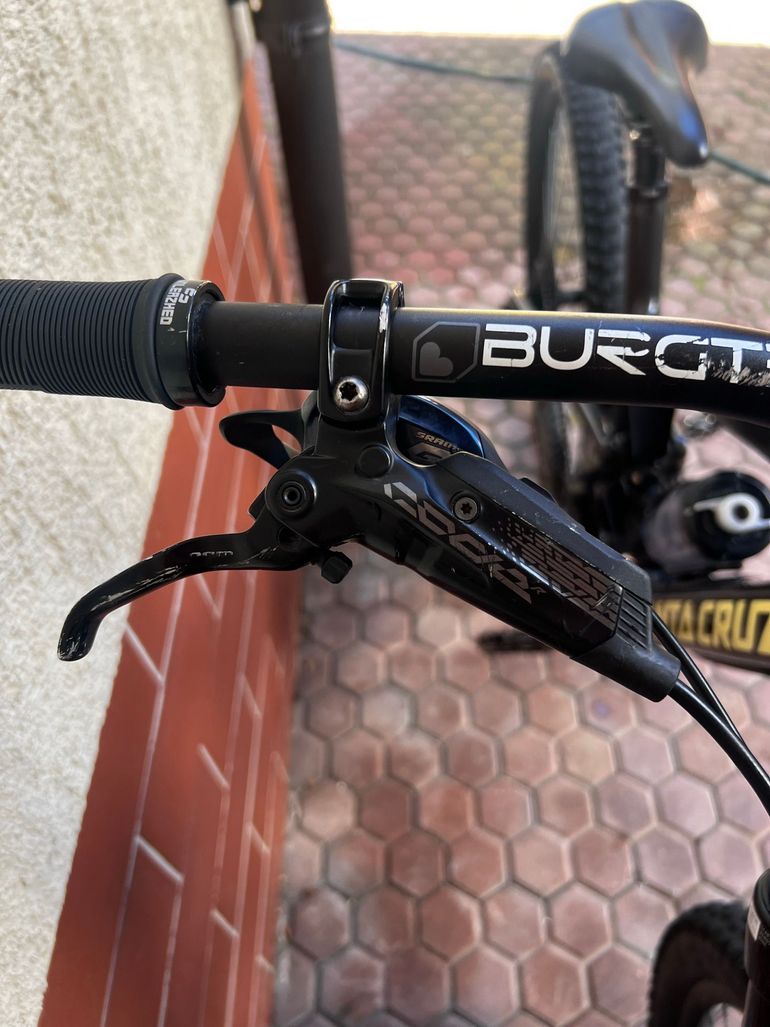 Used Sram Code R 2025 bike — image 2 of 4