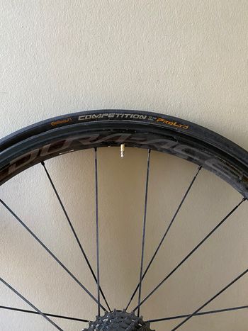 Used Shimano Dura-Ace C30 bike — image 4 of 5