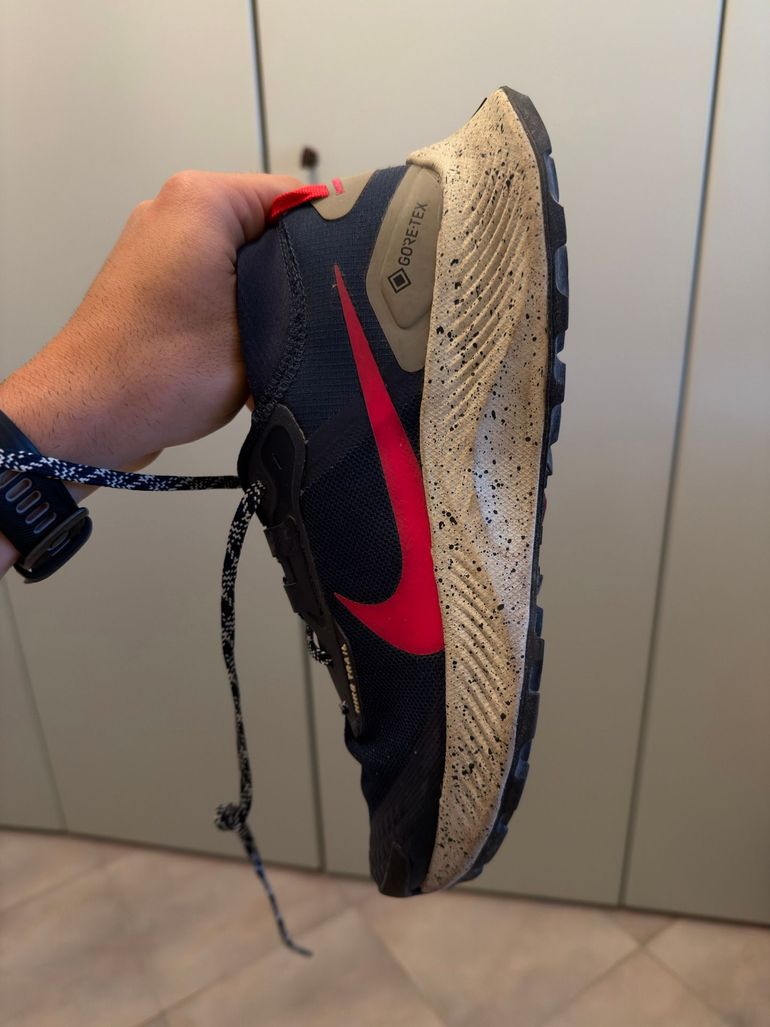 Used Nike Trail Shoes 2024 bike — image 2 of 6