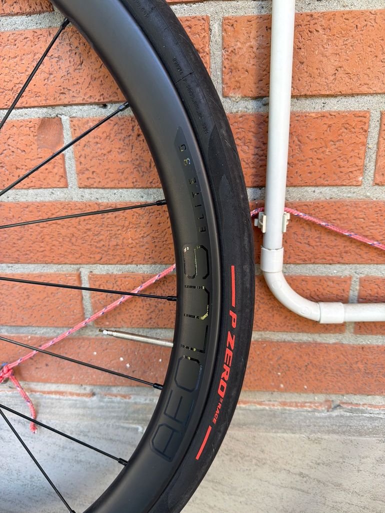Used Bontrager Aeolus elite 35 2021 bike — image 6 of 6