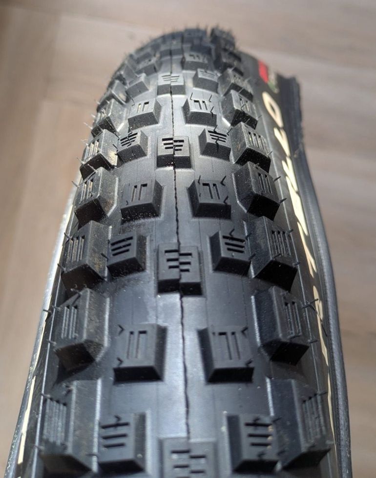 Used Vittoria e-martello 29 x 2.4 bike — image 5 of 6
