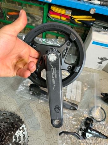 Used Shimano CUES. 1x11s. FRENO A DISCO IDRAULICO. bike — image 4 of 17