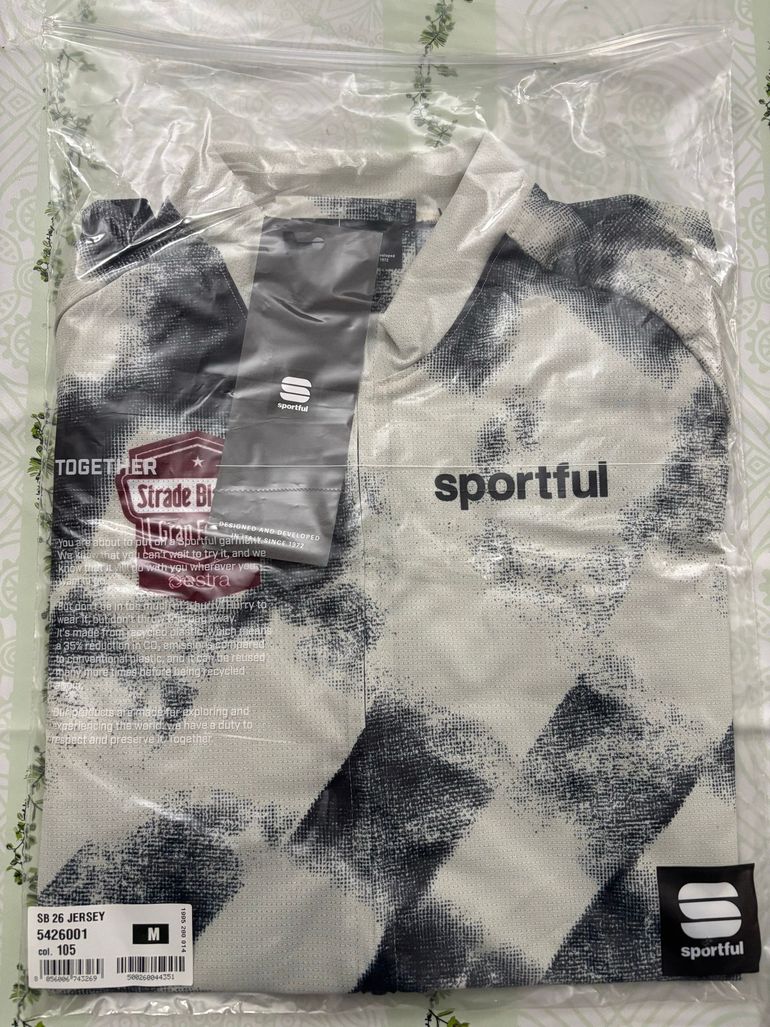 Used Sportful Strade Bianche Jersey 2026 bike — image 2 of 2