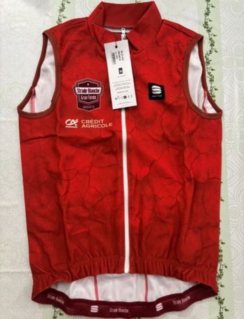 Used Sportful Strade Bianche Gilet 2025 bike — image 2 of 4