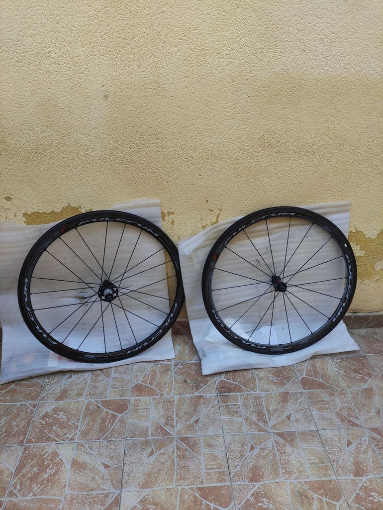 Used Fulcrum Racing Quattro Carbon Wheelset bike — image 5 of 5