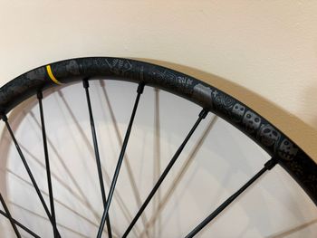 Used Mavic Deemax Pro Sam Hill Wheelset 2023 bike — image 2 of 7