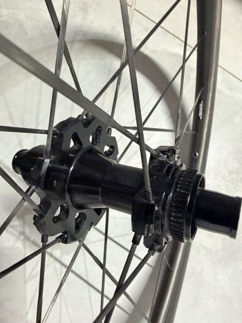 Used Cadex AR35 2024 bike — image 7 of 9