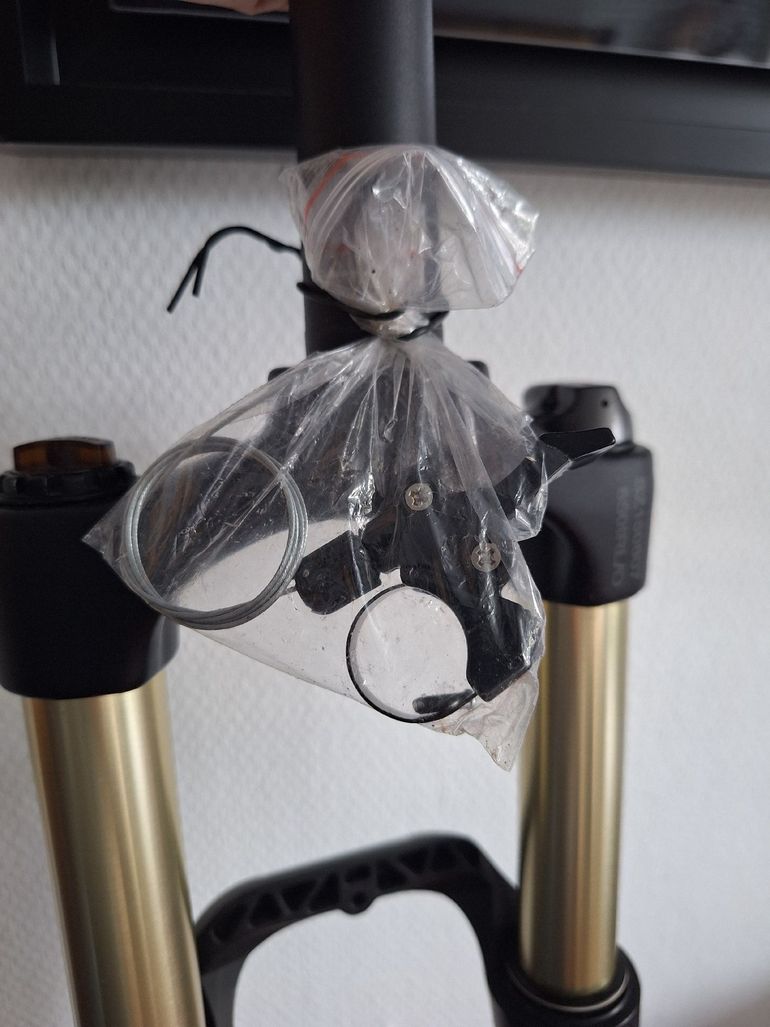 Used Zoom Forgo MTB Fork 26 inch bike — image 5 of 15