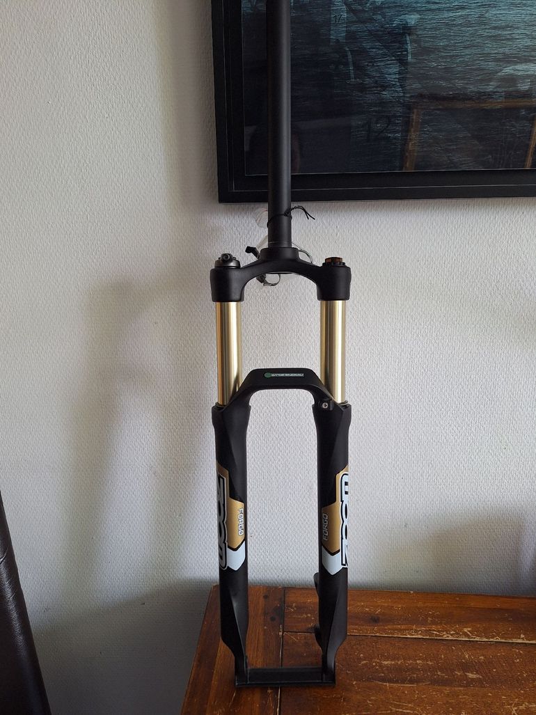 Used Zoom Forgo MTB Fork 26 inch bike — image 1 of 15
