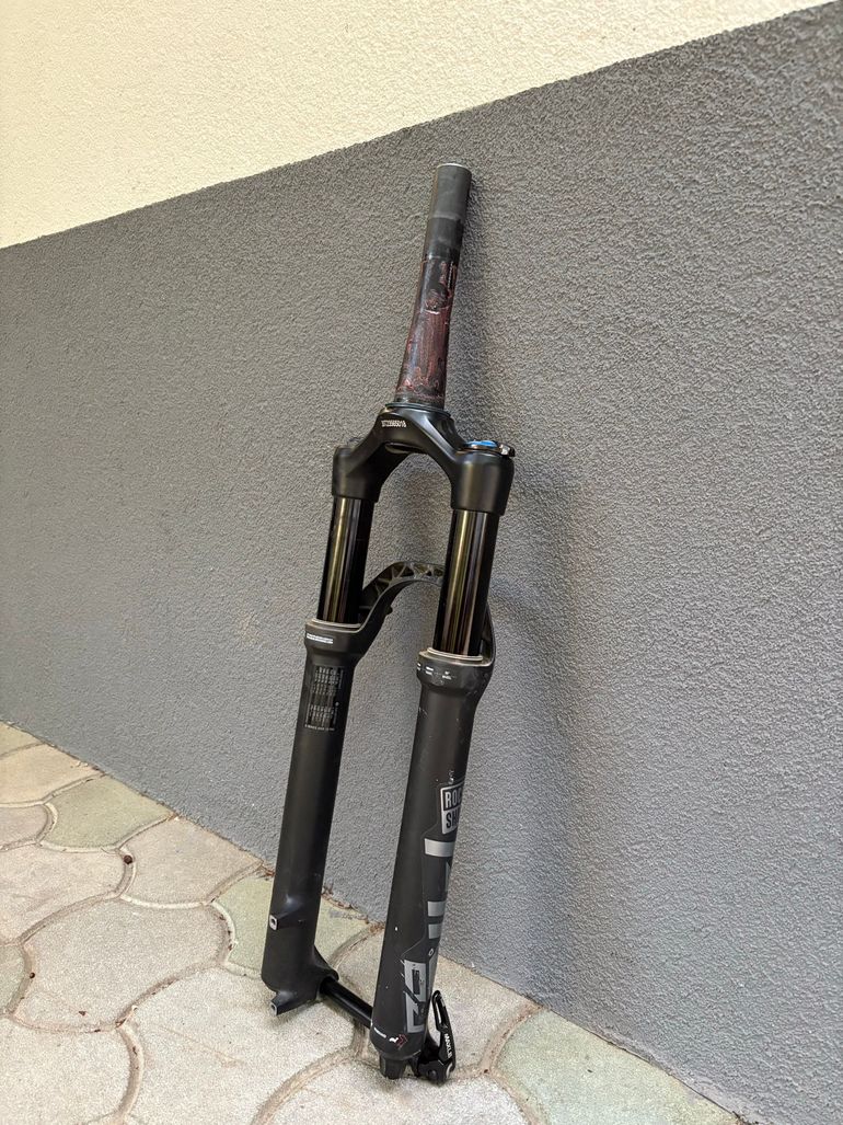 Used RockShox Pike DJ 26/100mm 2024 bike — image 3 of 4