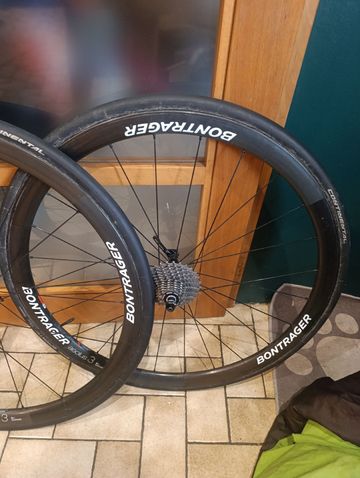 Bontrager Aeolus 3 Wheels bike d'occasion — image 3 sur 7