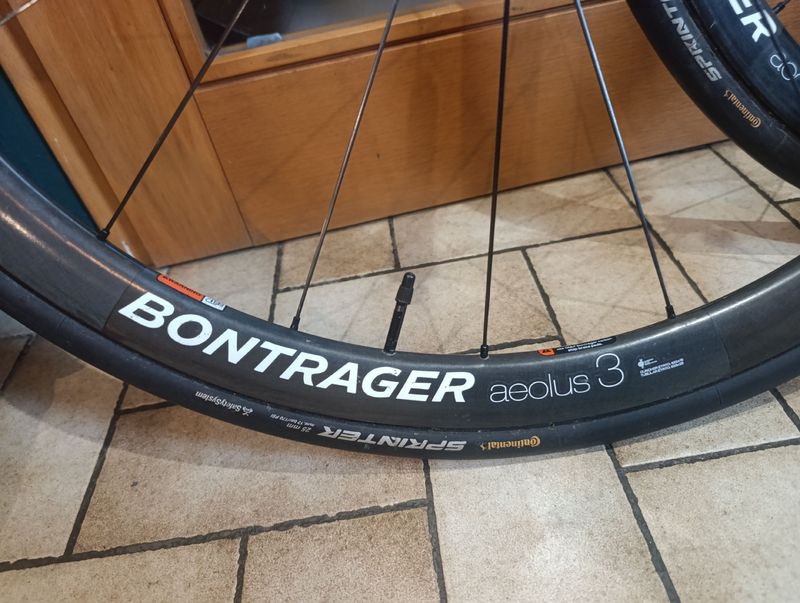 Bontrager Aeolus 3 Wheels bike d'occasion — image 4 sur 7