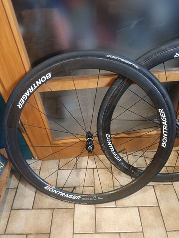 Bontrager Aeolus 3 Wheels bike d'occasion — image 2 sur 7