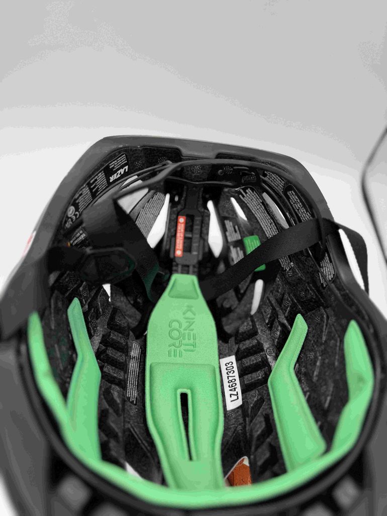Used Lazer Casque Vento Kineticore Neuf bike — image 6 of 6