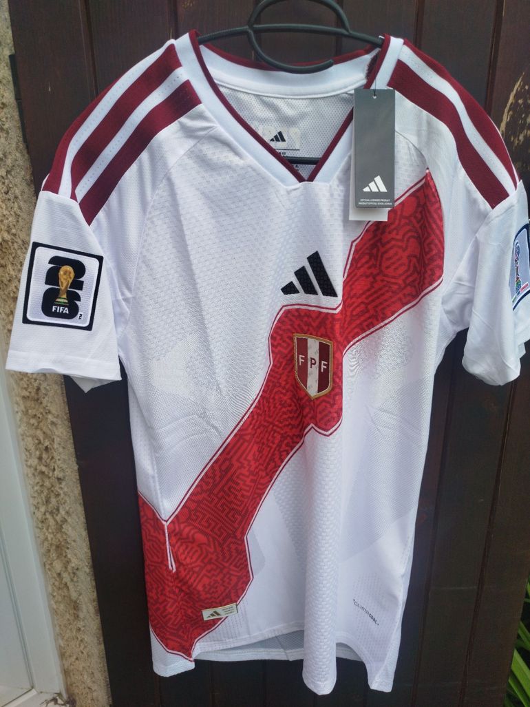 Used Adidas Maillot du Perou 2026 bike — image 1 of 6