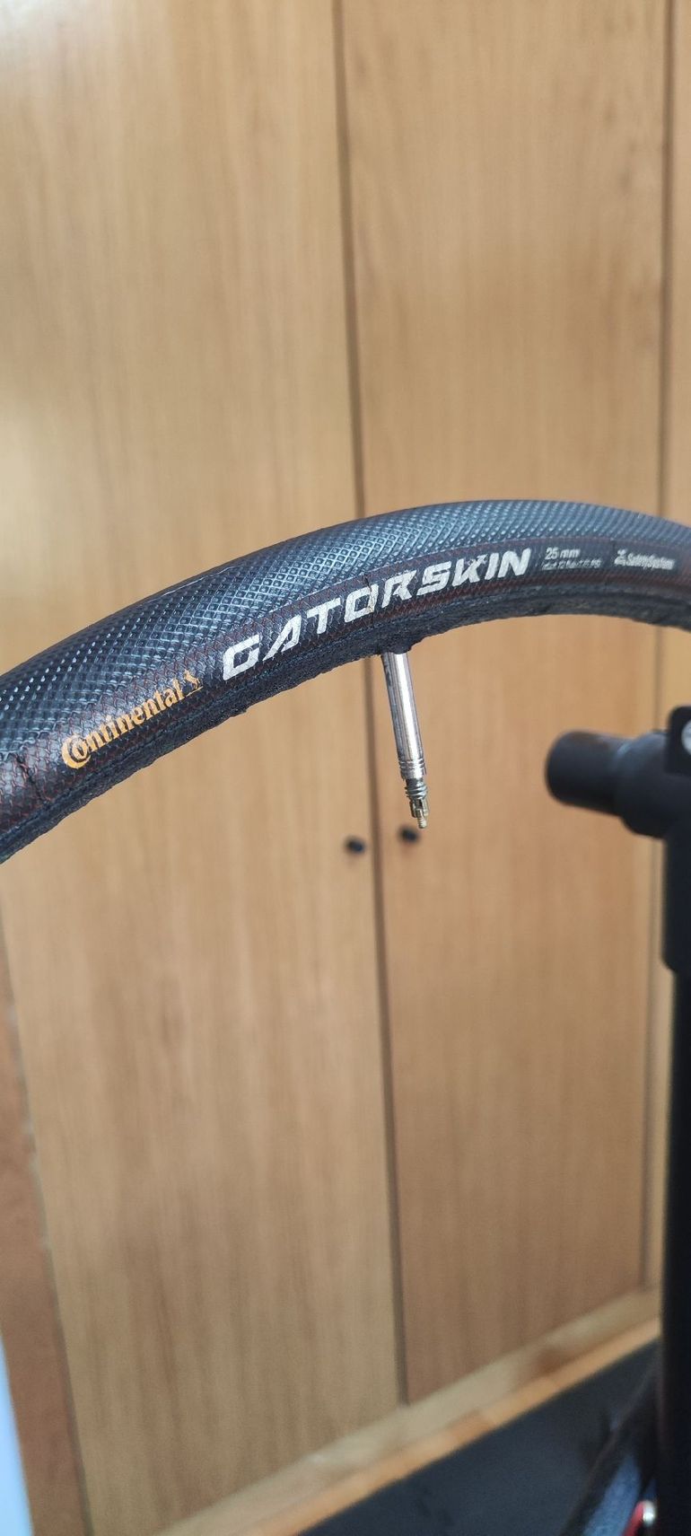 Used Continental Sprinter Gatorskin Tubular Tire 2025 bike — image 4 of 4
