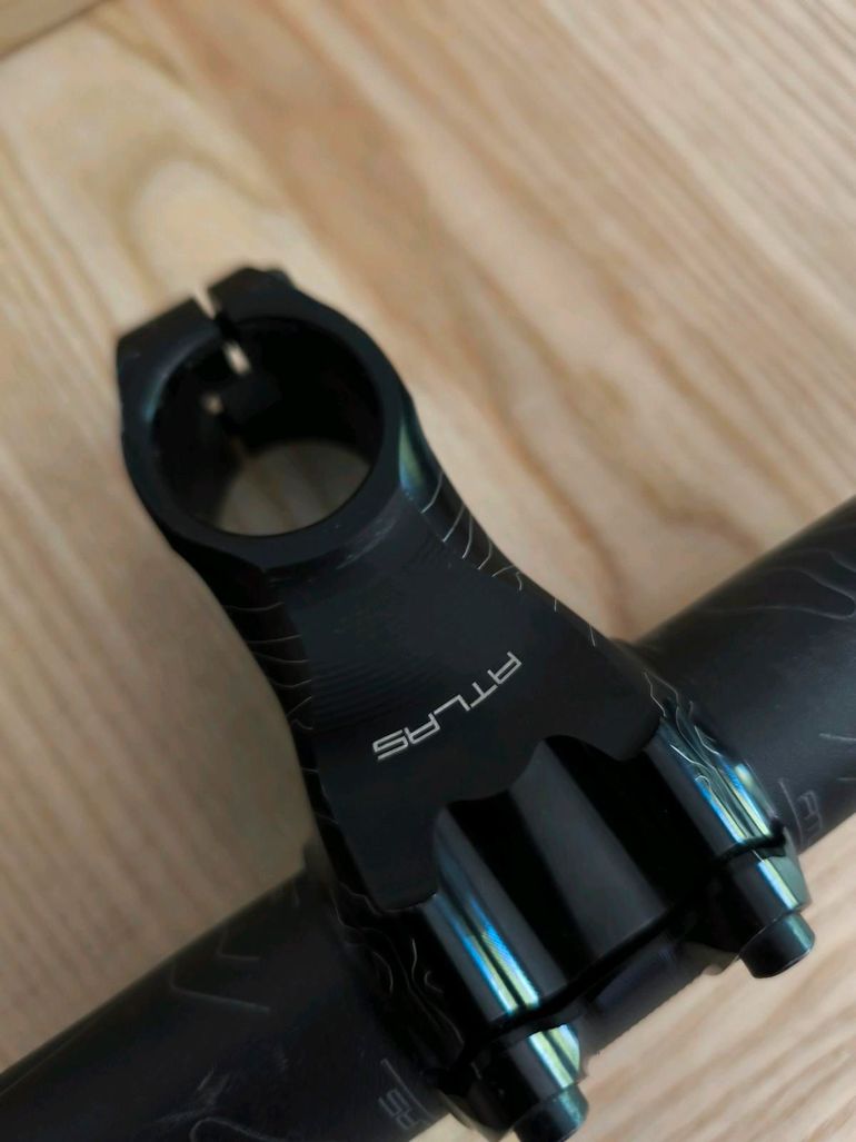 Used Race Face Atlas 2023 bike — image 4 of 6