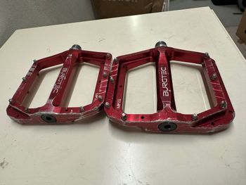 Used Burgtec Flat MK5 Pedals 2025 bike — image 2 of 2