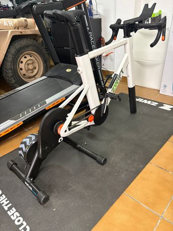 Used Wahoo KICKR CORE 2 with Zwift Cog and Click 2025 bike