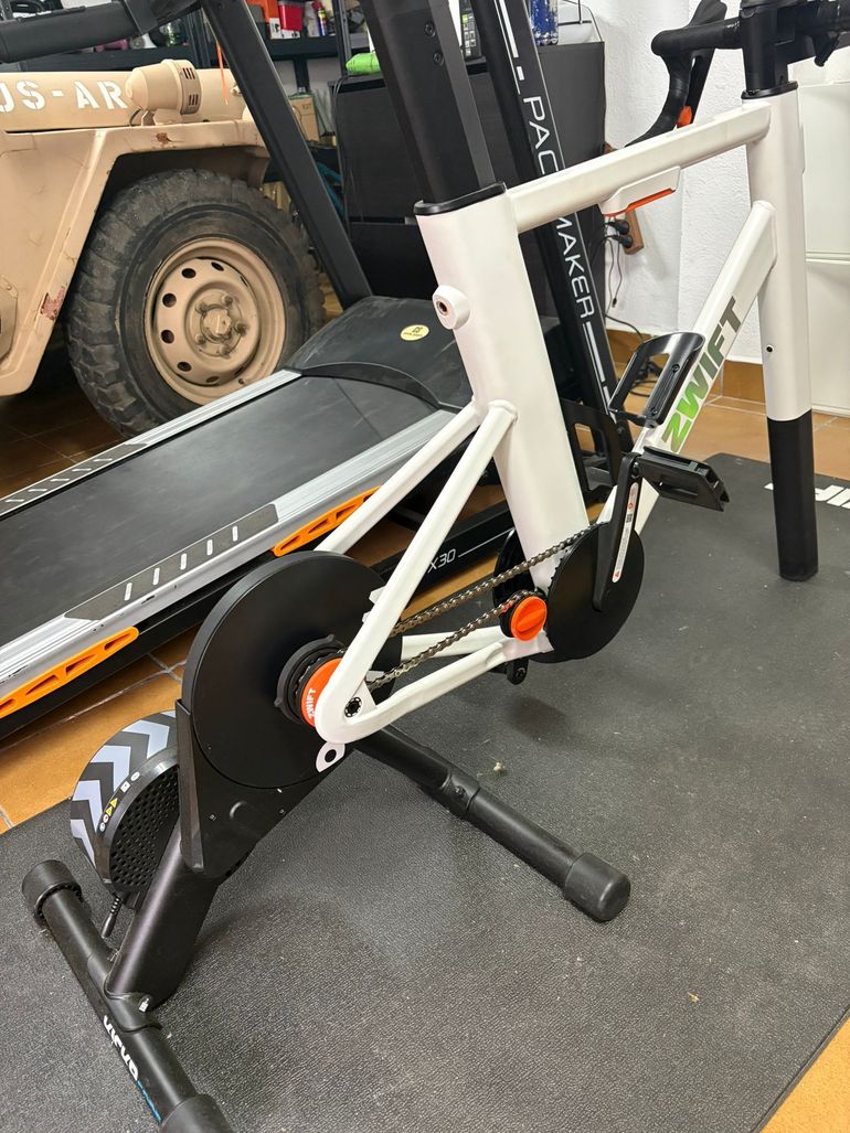 Used Wahoo KICKR CORE 2 with Zwift Cog and Click 2025 bike — image 4 of 5