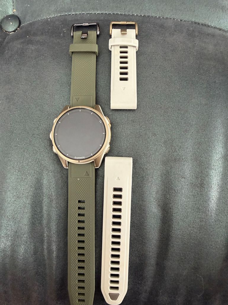Used Garmin Fenix 8 Sapphire 43mm bike — image 1 of 4