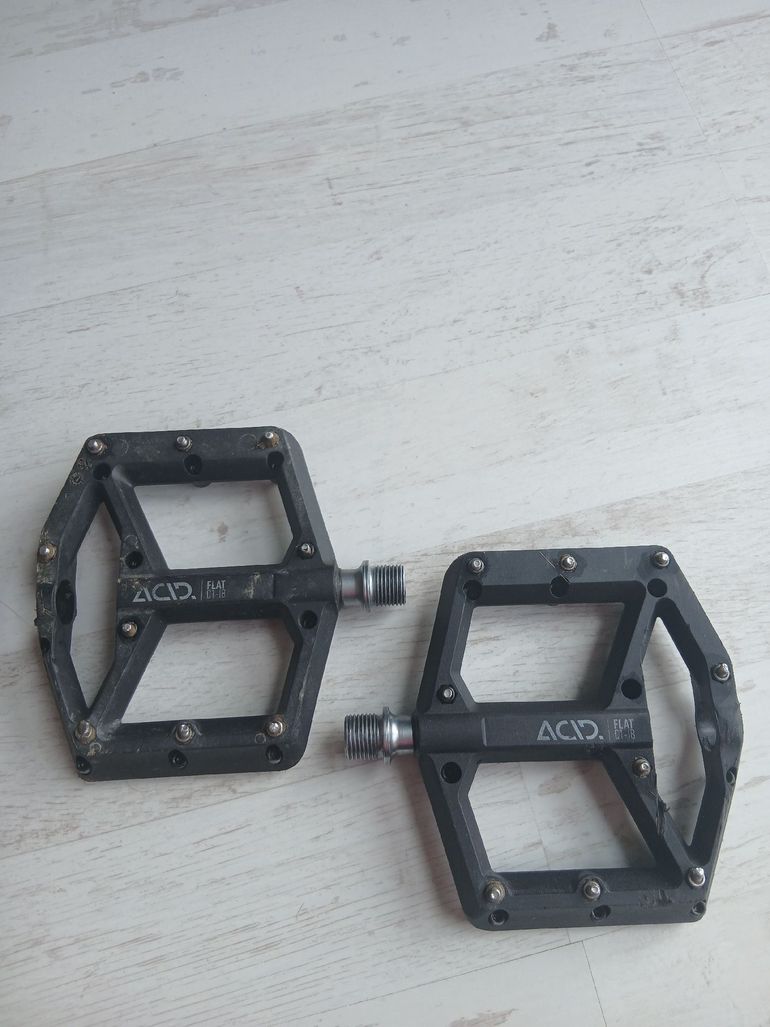 Used acid Flat C1-IB Pedals bike — image 1 of 5