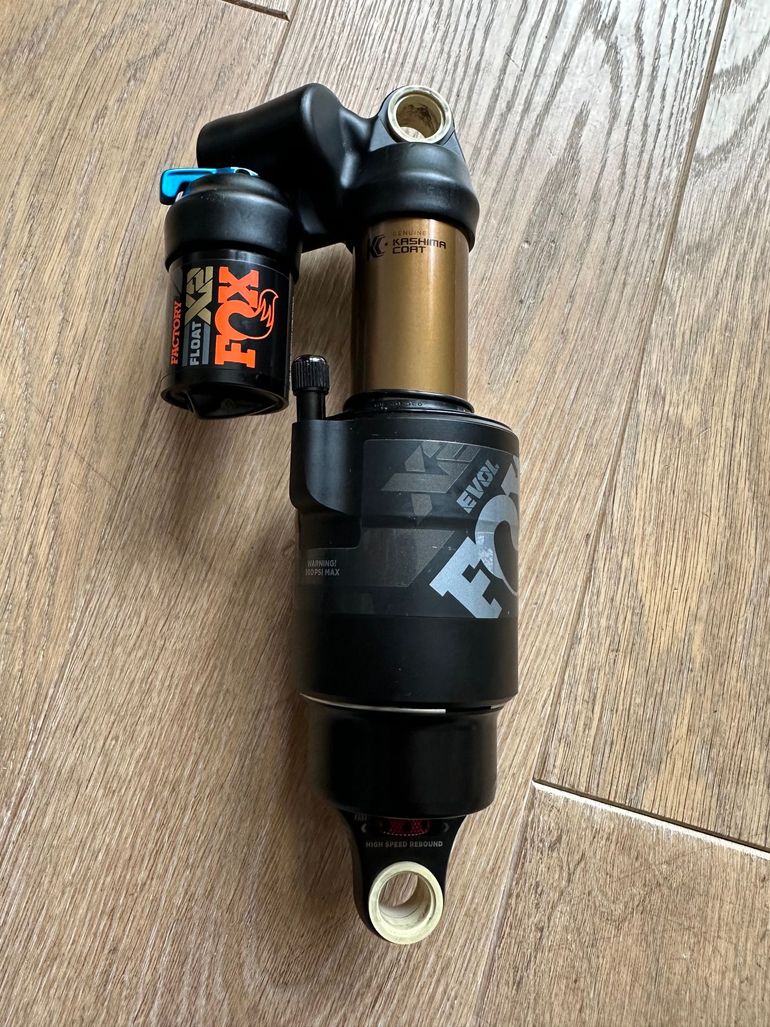 Used Fox Float X2 Factory 2022 bike — image 1 of 4
