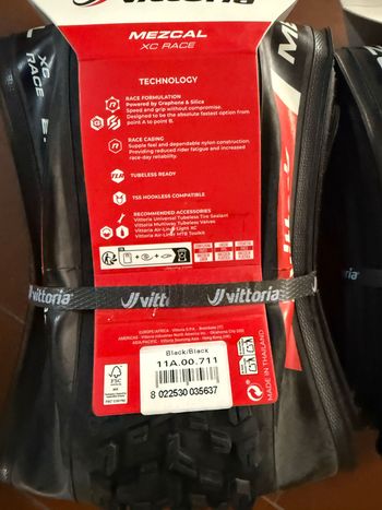 Used Vittoria Mezcal Xc Race 29x2.4 2026 bike — image 4 of 7