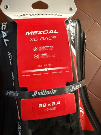 Used Vittoria Mezcal Xc Race 29x2.4 2026 bike — image 3 of 7