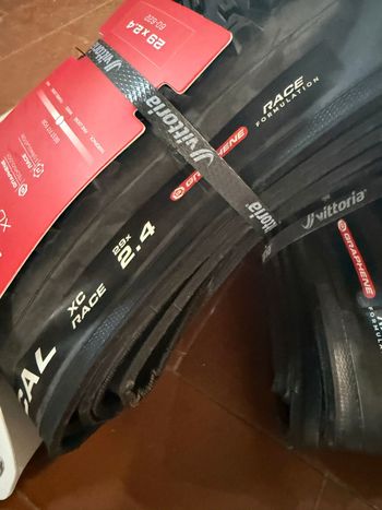 Used Vittoria Mezcal Xc Race 29x2.4 2026 bike — image 6 of 7