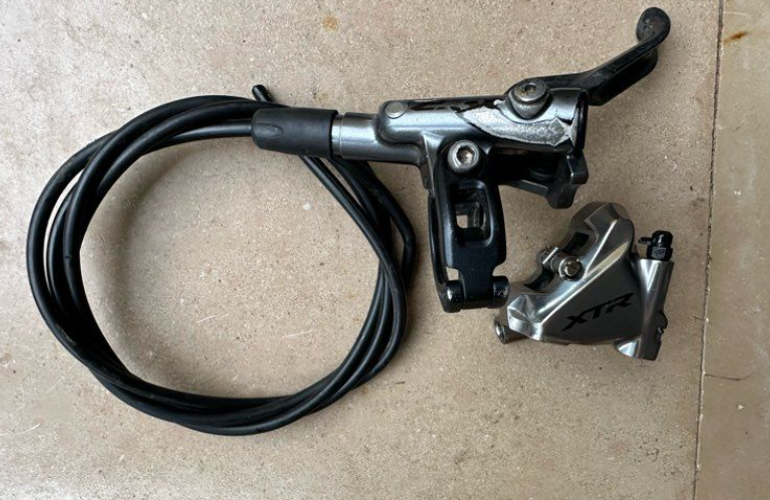 Used Shimano XTR Flat Mount M9100 Rear Brake bike — image 1 of 2