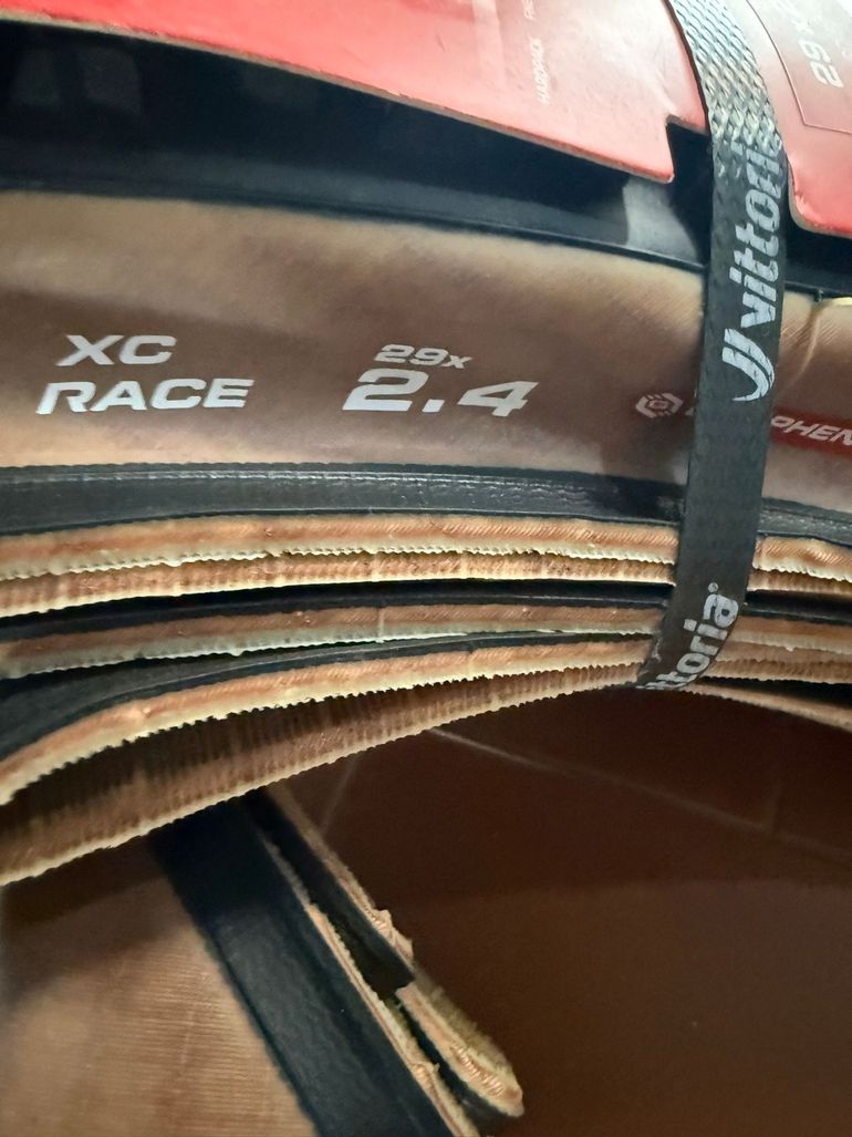 Used Vittoria Mezcal Xc Race 29x2,4 2026 bike — image 5 of 7