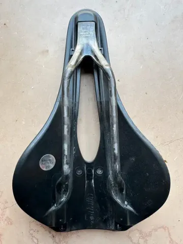 Gebrauchtes Selle Italia Novus Boost Evo Kit Carbonio Superflow Saddles & Seatposts