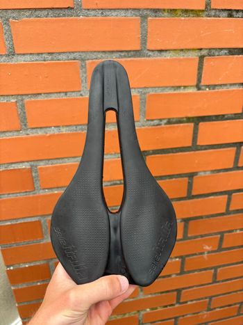 Used Selle Italia Novus boost 2025 bike — image 4 of 5
