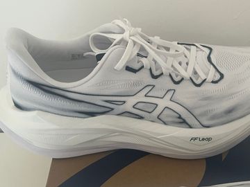 Asics Superblast 3 2026 bike usato — immagine 9 di 10