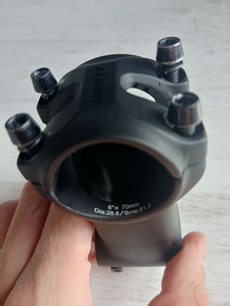 Used Giant Contact 31.8mm bike — image 3 of 4